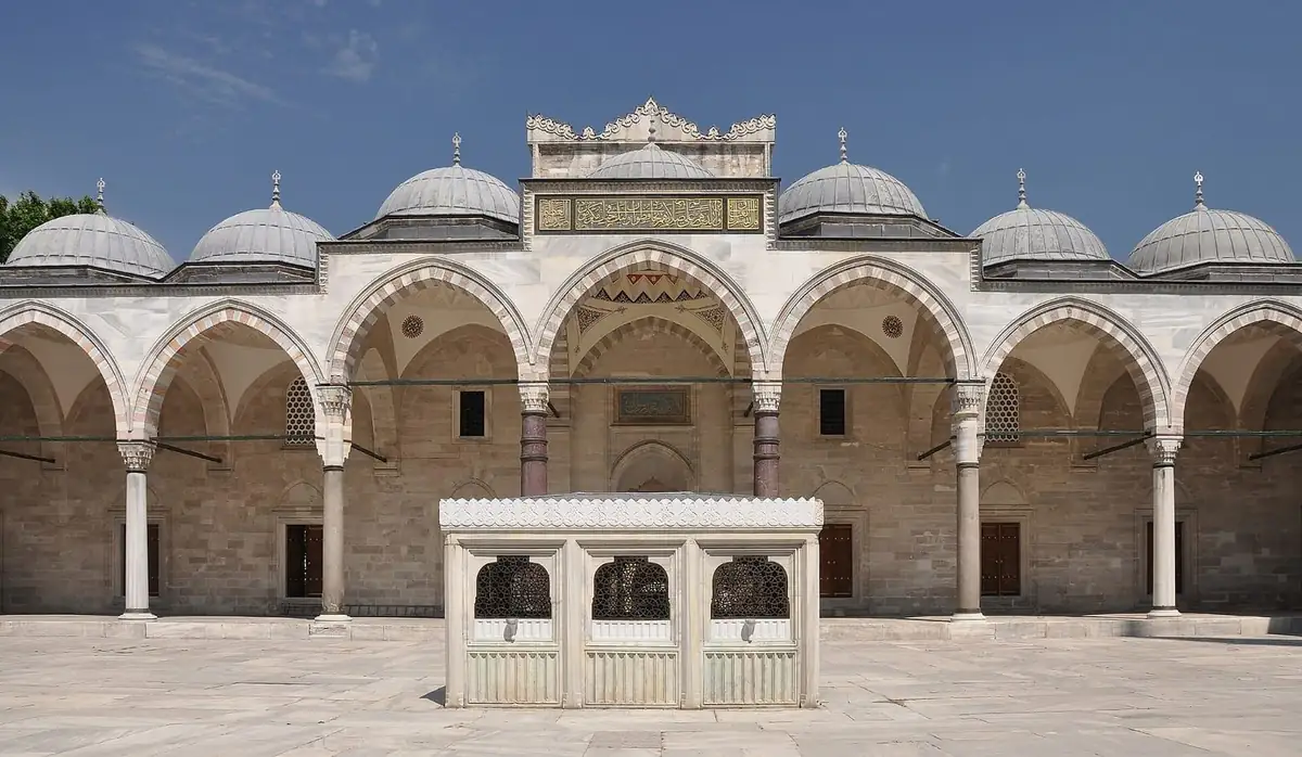 The arcaded courtyard of Suleymaniye Mosque with its ablution fountain